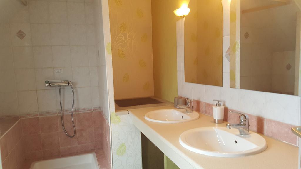 Chambres D'Hotes D'Evelyne Pluneret ภายนอก รูปภาพ